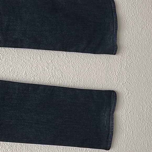 7 For All Mankind Dark Washed Bootcut Jeans; Size 27 - Picture 11 of 14